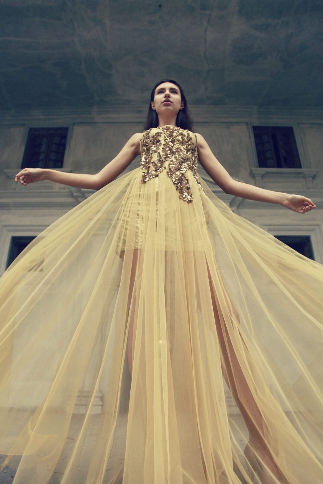 Capture your Paris campaign’s essence with the best in product photography and videography.
